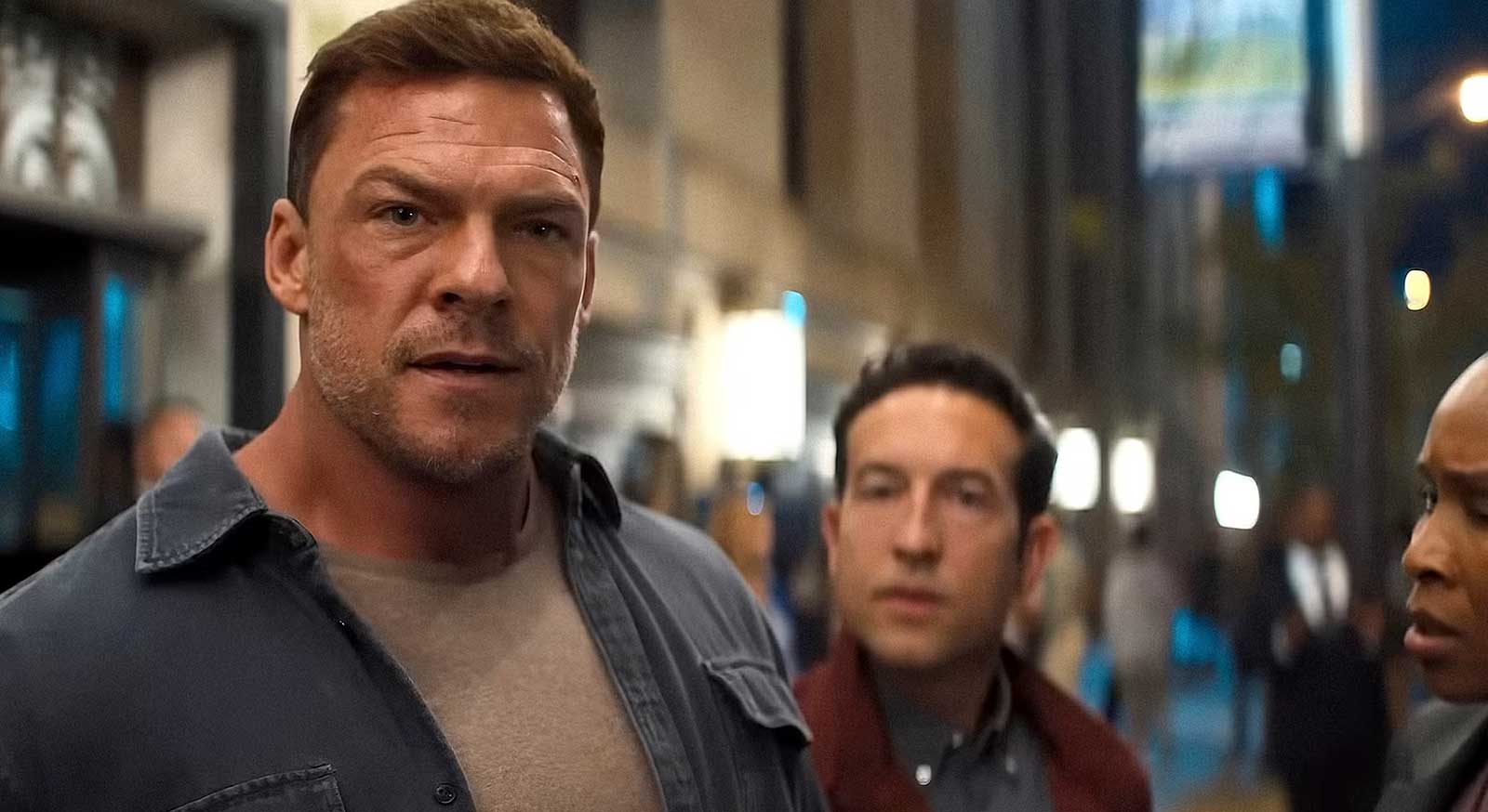 Alan Ritchson as Jack Reacher, Christopher Marquette as Jacob Merrick, and Sydelle Noel as Tamara Green in Reacher (2023)